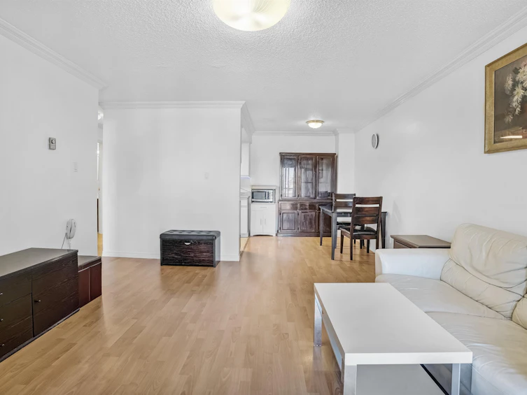 303-975 E Broadway, Vancouver, BC, V5T 1Y3 - 14