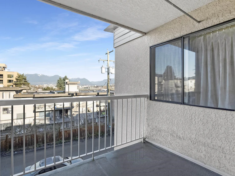 303-975 E Broadway, Vancouver, BC, V5T 1Y3 - 24