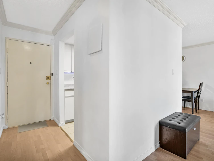 303-975 E Broadway, Vancouver, BC, V5T 1Y3 - 6