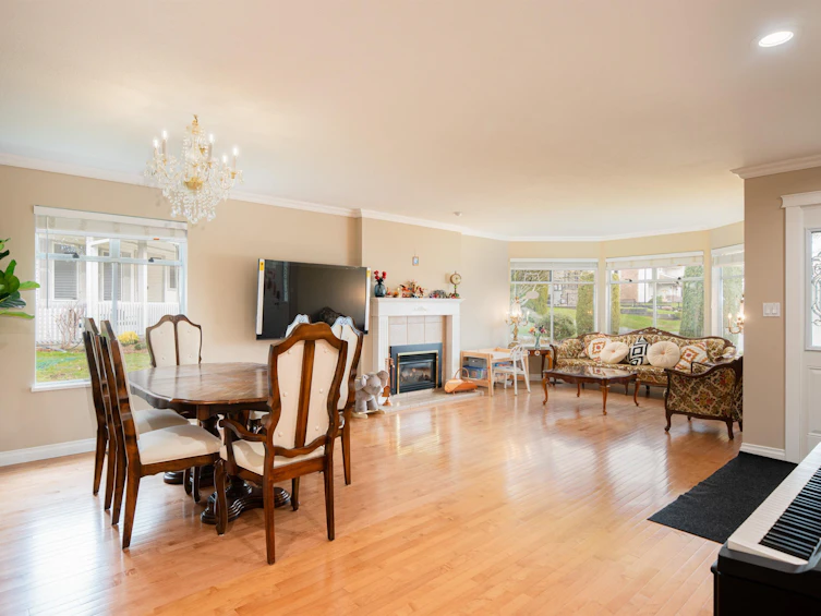 8489 154a Street, Surrey, BC, V3S 6H5 - 4