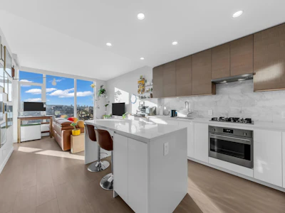 3311-4168 Lougheed Highway - 5