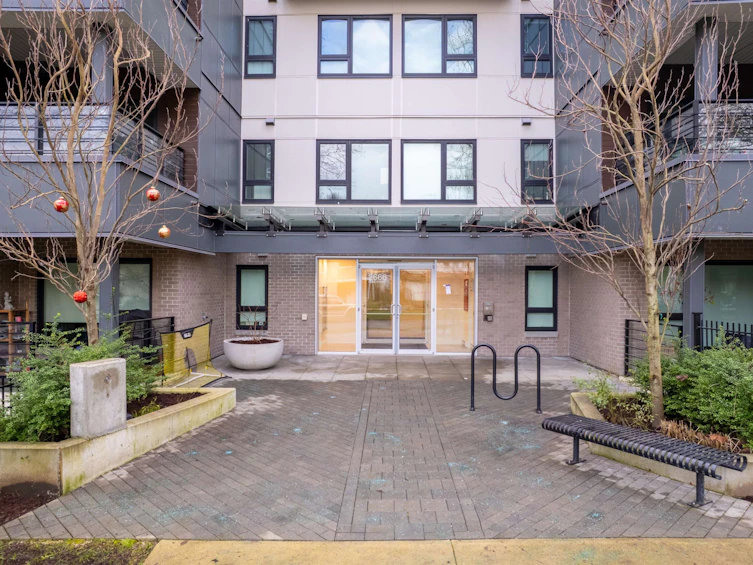 405-2666 Duke Street, Vancouver, BC, V5R 4S9