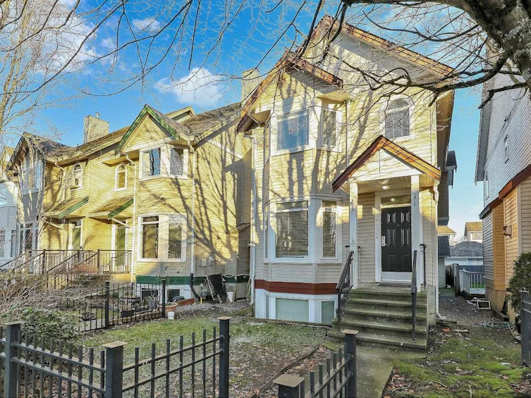 6626 Hampton Boulevard, Surrey, BC, V3W 1N2