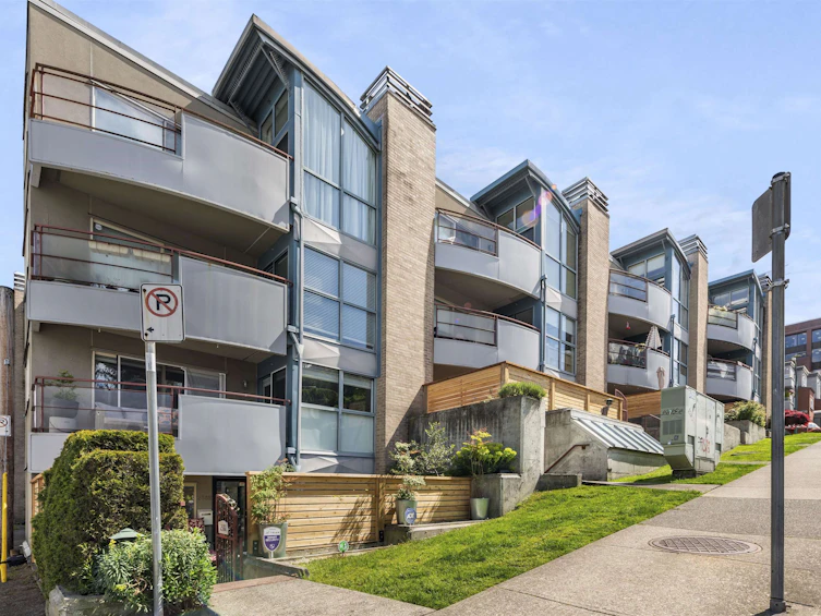 2388 Alder Street, Vancouver, BC, V6H 4J3