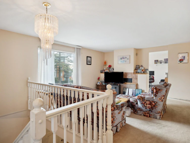 612 E 3rd Street, North Vancouver, BC, V7L 1G7 - 5