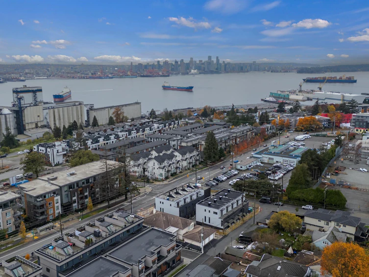 612 E 3rd Street, North Vancouver, BC, V7L 1G7 - 3