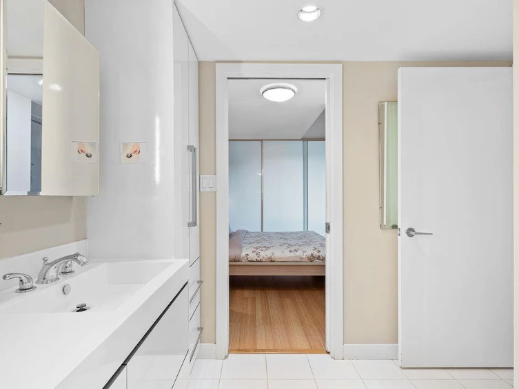 406-718 Main Street, Vancouver, BC, V6A 0B1 - 18