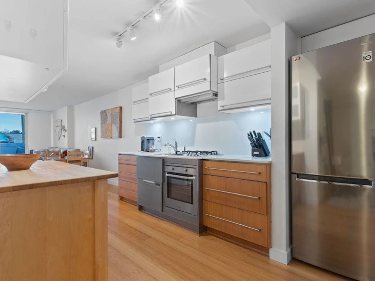 406-718 Main Street, Vancouver, BC, V6A 0B1 - 24
