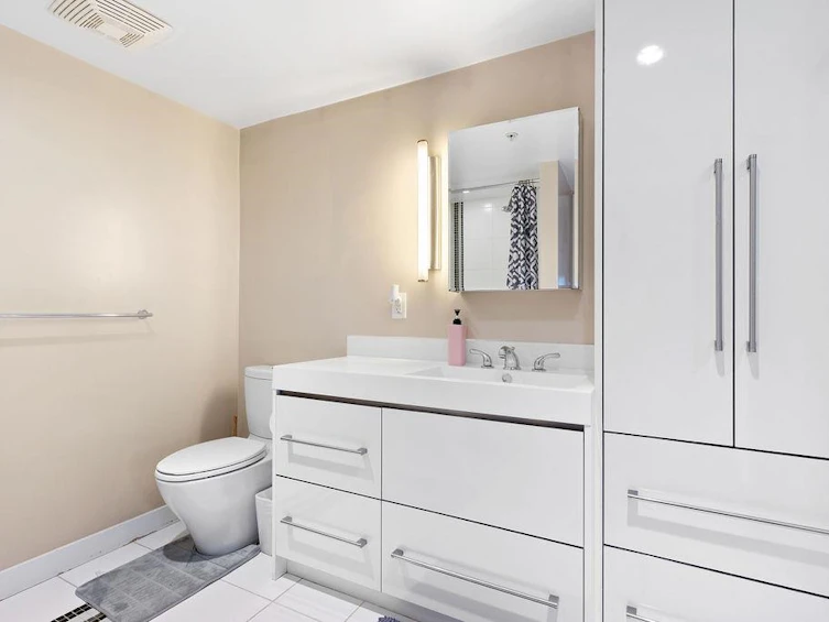 406-718 Main Street, Vancouver, BC, V6A 0B1 - 17