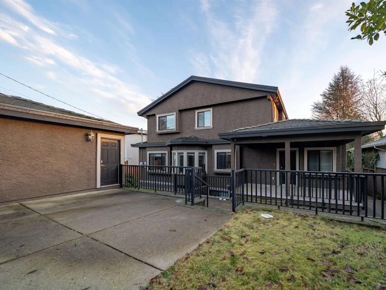 6185 Grant Street, Burnaby, BC, V5B 2K7 - 39