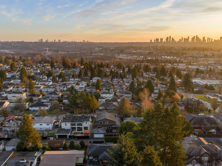 6185 Grant Street, Burnaby, BC, V5B 2K7 - 3