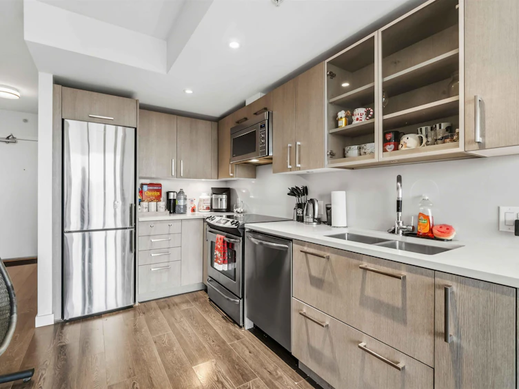1108-933 E Hastings Street, Vancouver, BC, V6A 0G6 - 4