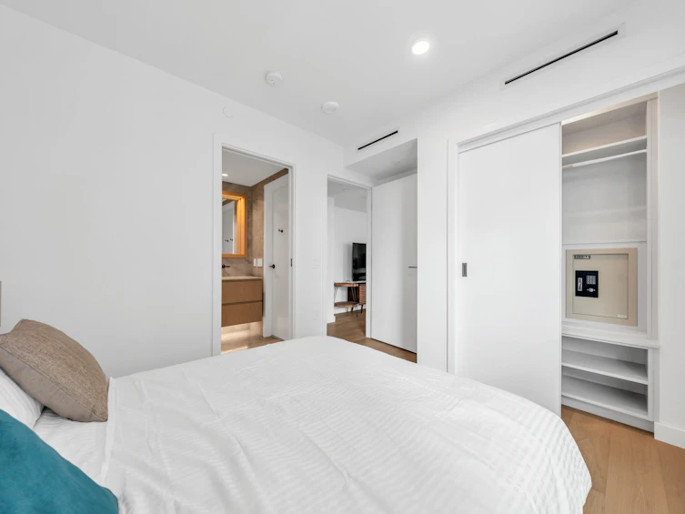 906-1180 Broughton Street, Vancouver, BC, V6G 2B1 - 13