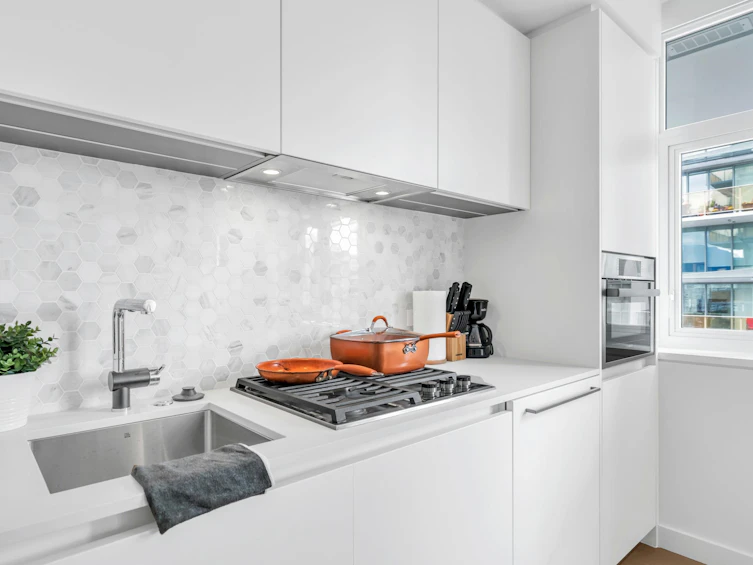 906-1180 Broughton Street, Vancouver, BC, V6G 2B1 - 9