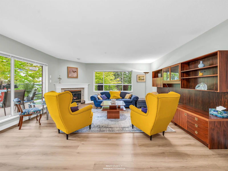 302 - 3670 Banff Court, North Vancouver BC