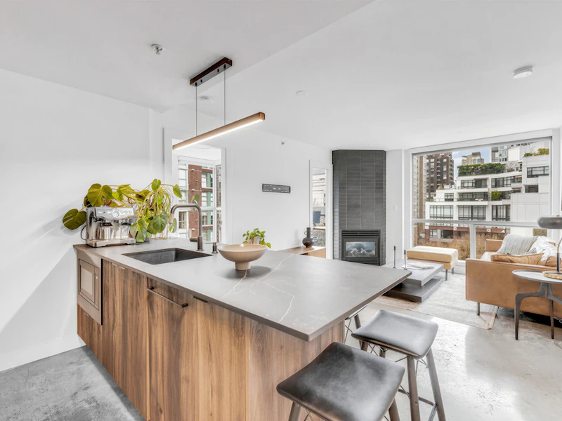 505 - 928 Richards Street, Vancouver BC V6B 6P6