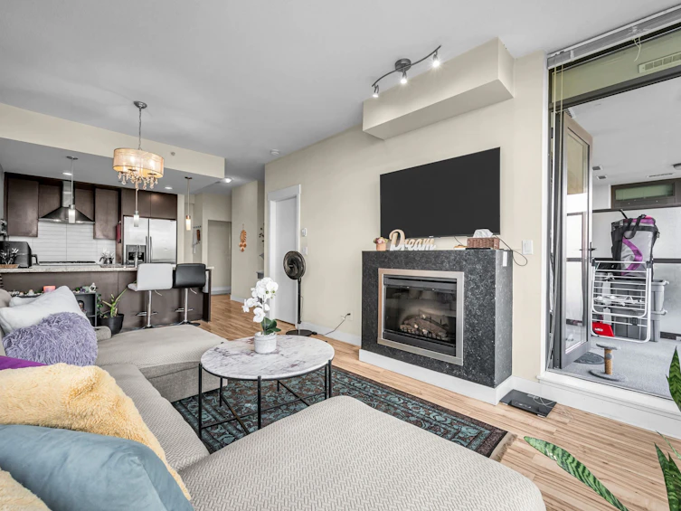 1606-7088 18th Avenue, Burnaby, BC, V3N 0A2 - 4