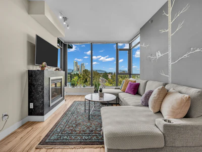1606-7088 18th Avenue - 3