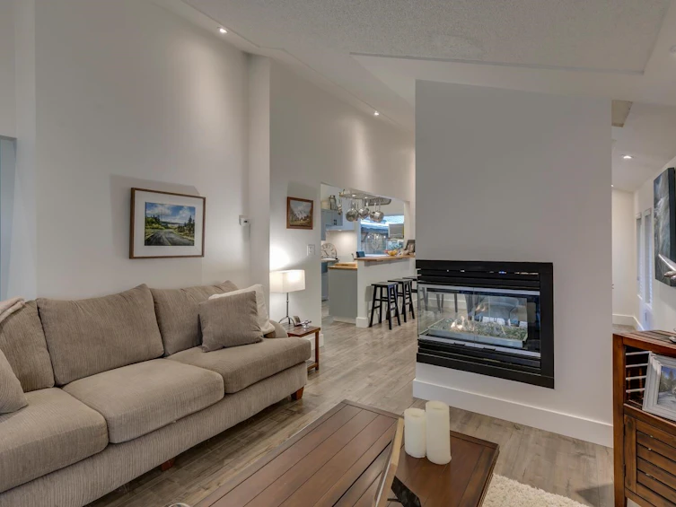 19610 117a Avenue, Pitt Meadows, BC, V3Y 1R8 - 8