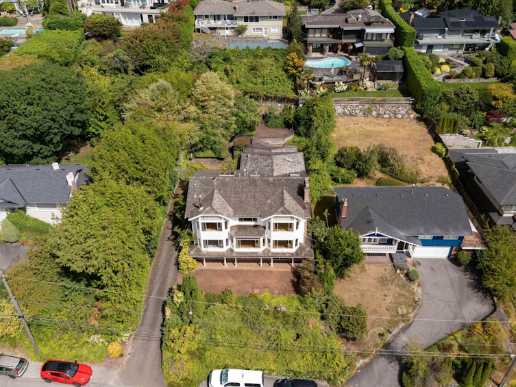 2545 Palmerston Avenue, West Vancouver, BC, V7V 2W4 - 39