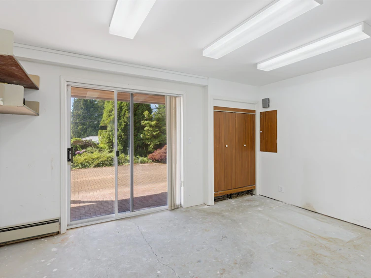 2545 Palmerston Avenue, West Vancouver, BC, V7V 2W4 - 29