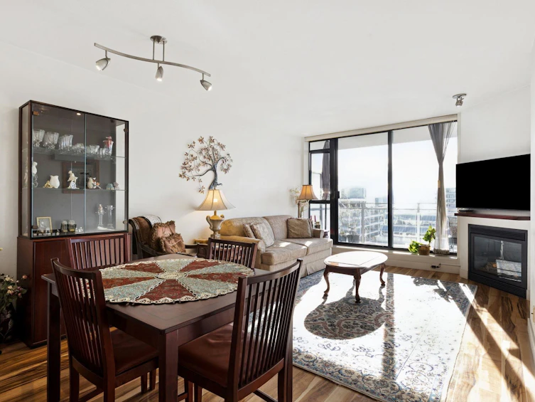 810-175 W 1st Street, North Vancouver, BC, V7M 3N9 - 7