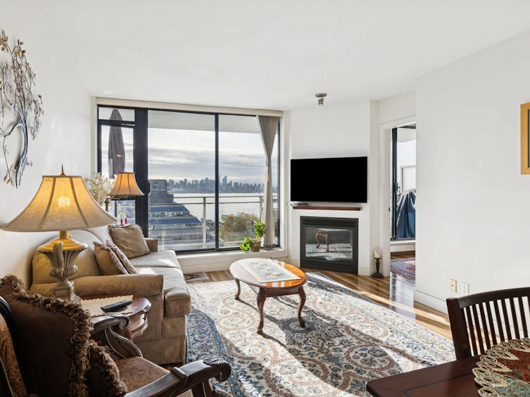 810-175 W 1st Street, North Vancouver, BC, V7M 3N9 - 6