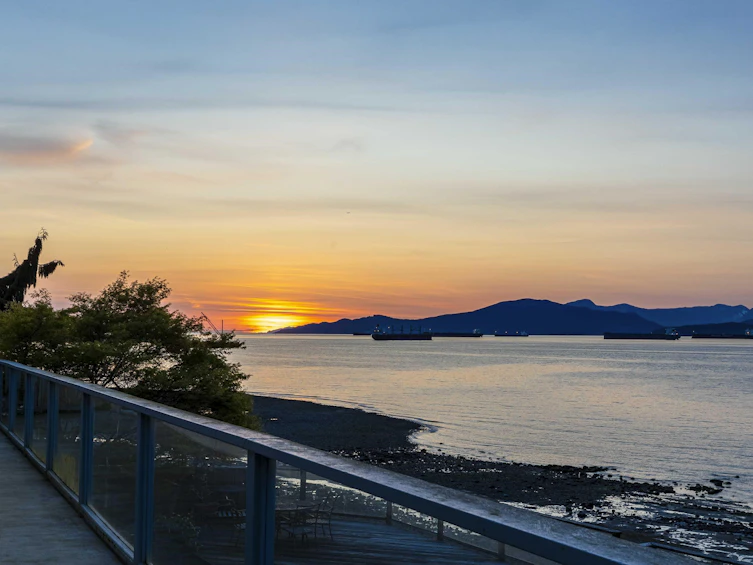 2789 Point Grey Road, Vancouver, BC, V6K 1A4 - 2