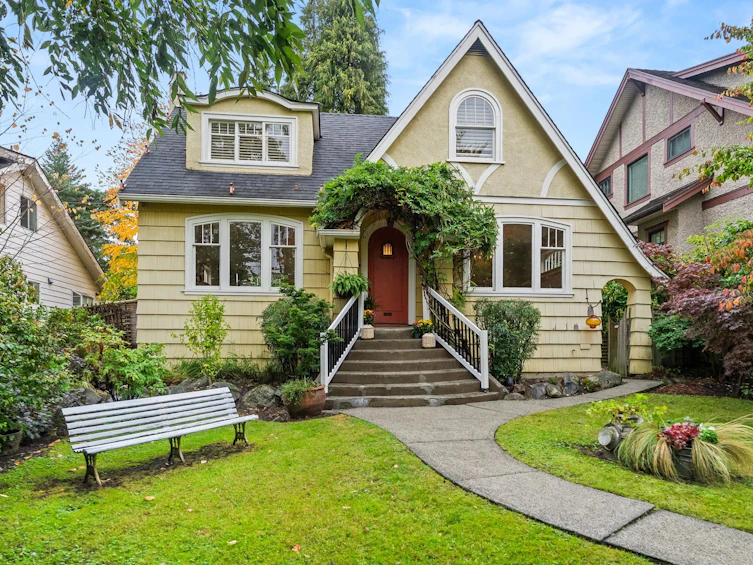 3141 W 39th Avenue, Vancouver, BC, V6N 2Z7 - 3