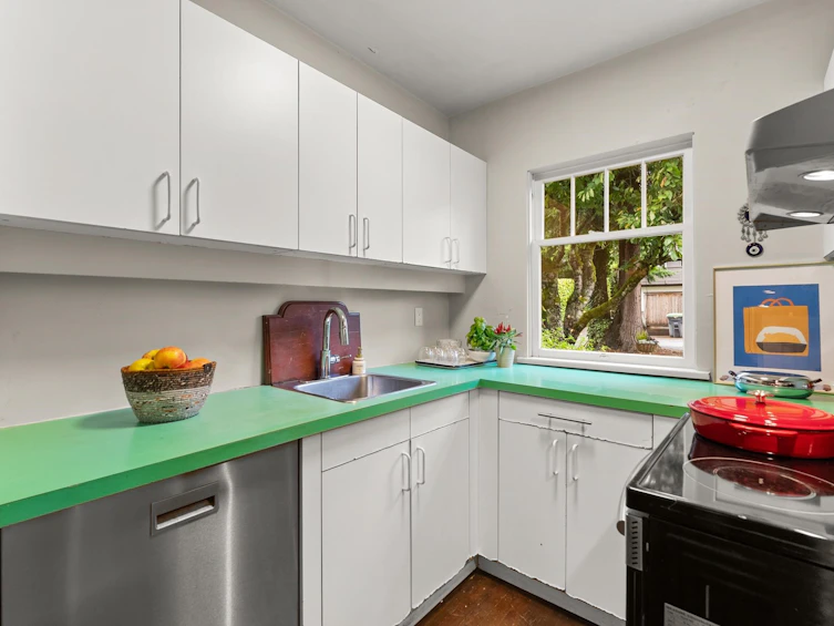 3141 W 39th Avenue, Vancouver, BC, V6N 2Z7 - 18