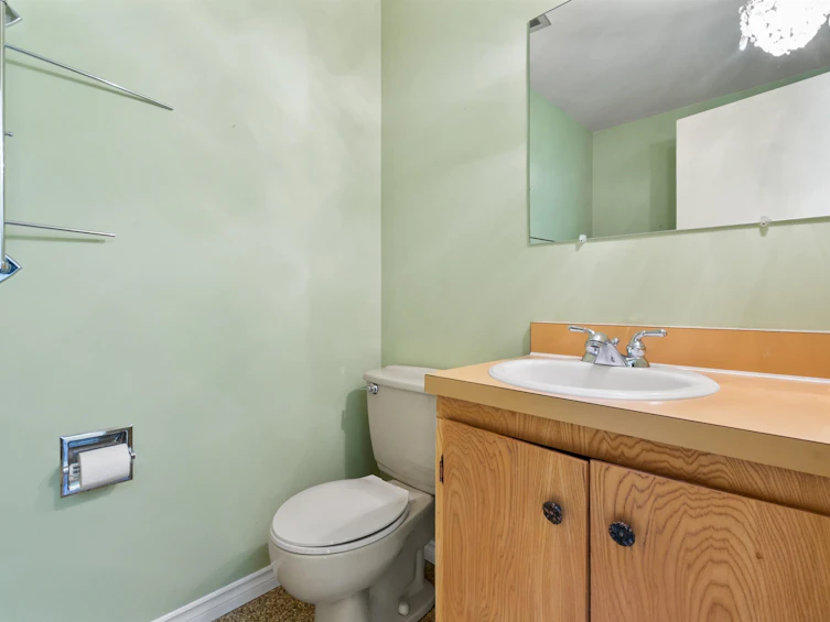 560 Wardle Street, Hope, BC, V0X 1L0 - 33