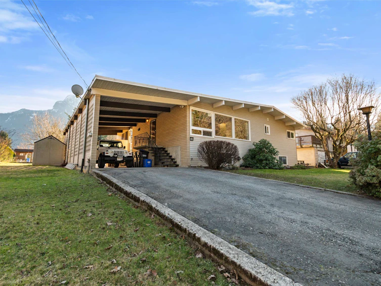 560 Wardle Street, Hope, BC, V0X 1L0 - 38