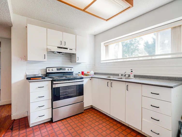 13792 112 Avenue, Surrey, BC, V3R 2G3 - 27