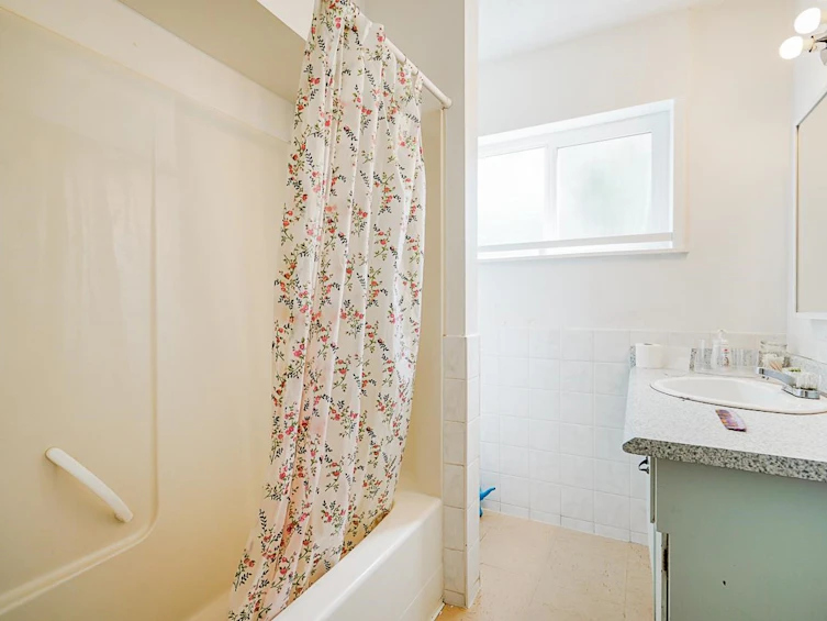 13792 112 Avenue, Surrey, BC, V3R 2G3 - 30