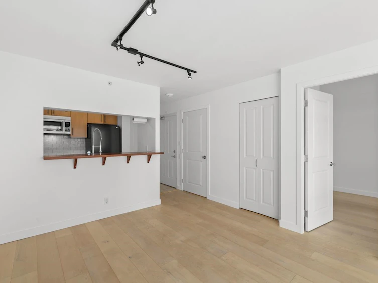 610-3660 Vanness Avenue, Vancouver, BC, V5R 6H8 - 7