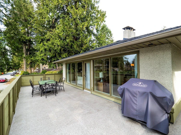 4302 Carolyn Drive, North Vancouver, BC, V7R 4A4 - 14