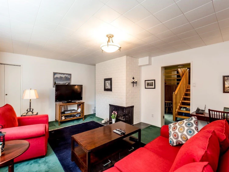 4302 Carolyn Drive, North Vancouver, BC, V7R 4A4 - 22