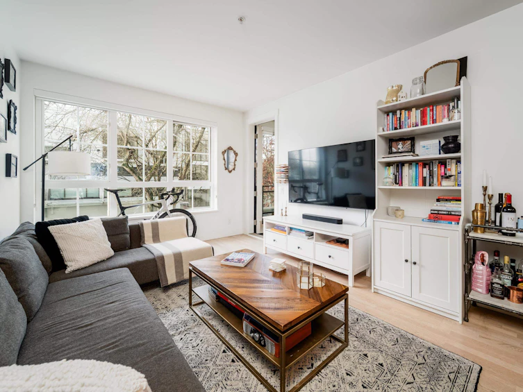 210-2468 Bayswater Street, Vancouver, BC, V6K 4B3 - 2