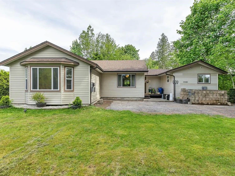 33581 Dewdney Trunk Road, Mission, BC, V2V 6Y3