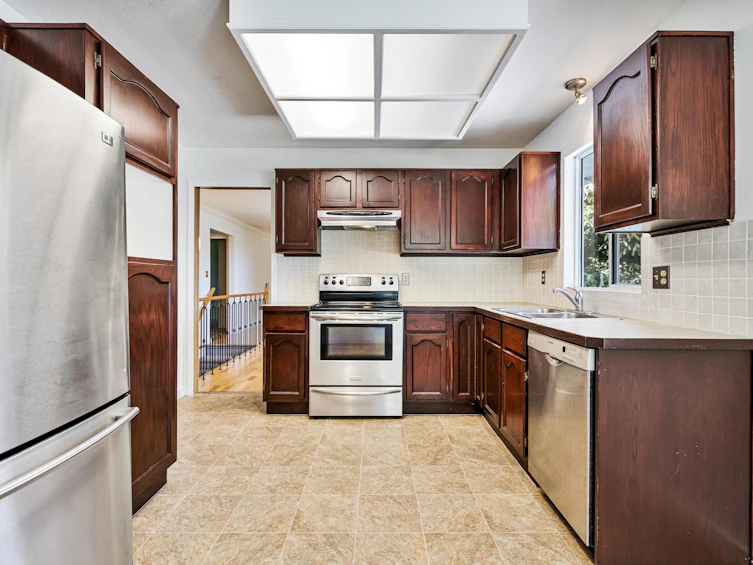 12474 Laity Street, Maple Ridge, BC, V2X 5B5 - 9