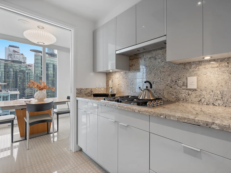 2102-590 Nicola Street, Vancouver, BC, V6G 3J8 - 14