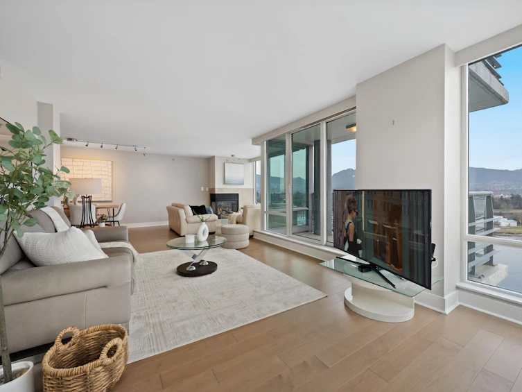 2102-590 Nicola Street, Vancouver, BC, V6G 3J8 - 3