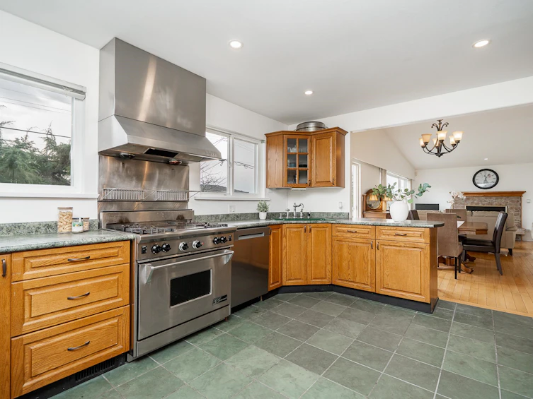 1415 Cornell Avenue, Coquitlam, BC, V3J 2Z8 - 10