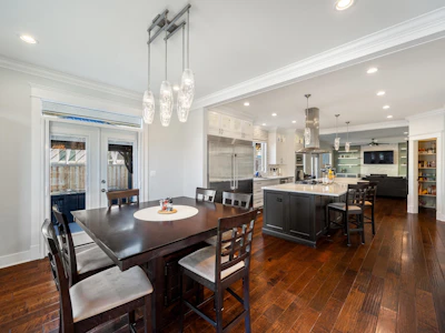 651 Chapman Avenue - 5