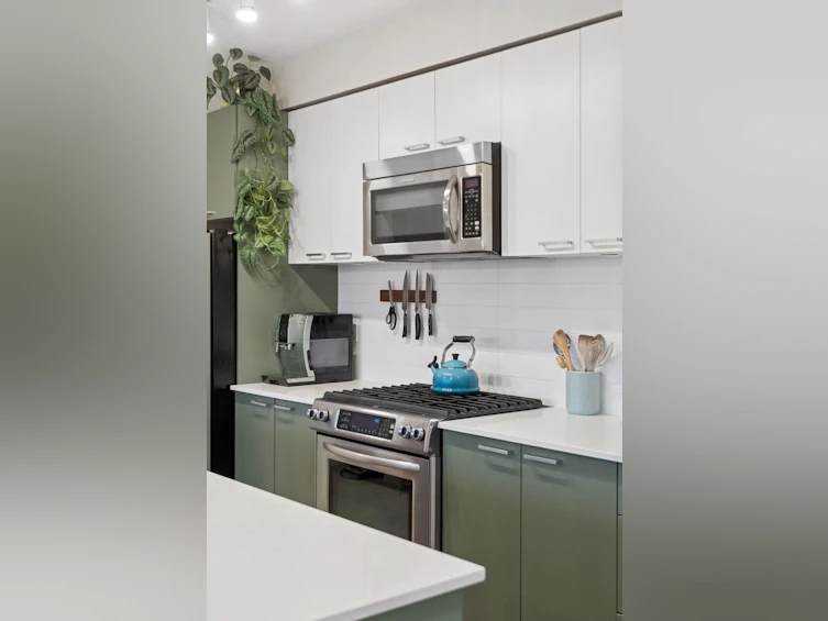 403-1330 Marine Drive, North Vancouver, BC, V7P 1T4 - 13