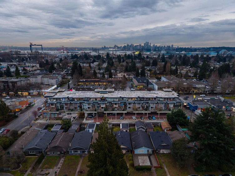 403-1330 Marine Drive, North Vancouver, BC, V7P 1T4 - 33