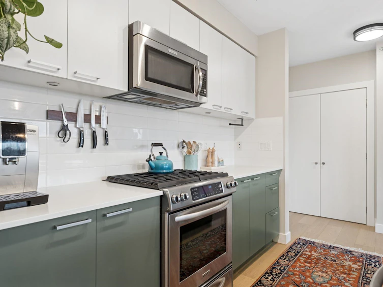 403-1330 Marine Drive, North Vancouver, BC, V7P 1T4 - 12