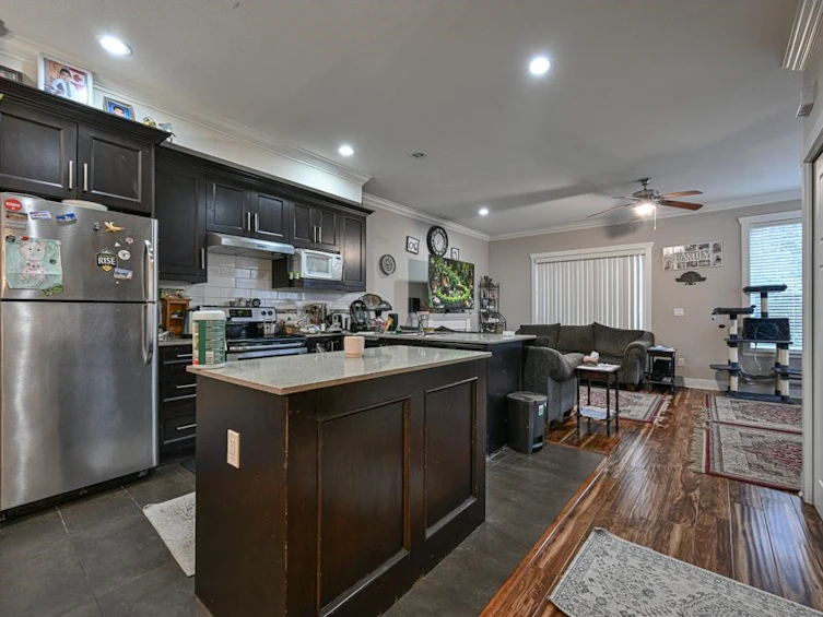 50-15399 Guildford Drive, Surrey, BC, V3R 7C6 - 8