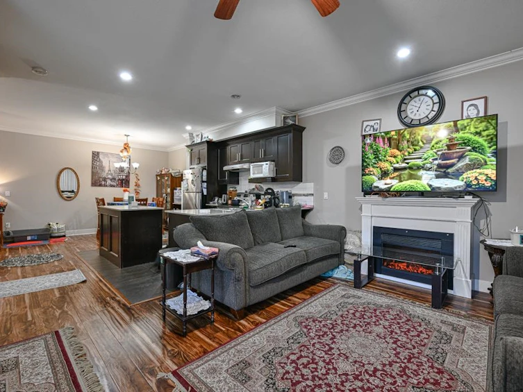 50-15399 Guildford Drive, Surrey, BC, V3R 7C6 - 6