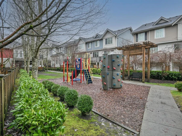 50-15399 Guildford Drive, Surrey, BC, V3R 7C6 - 19